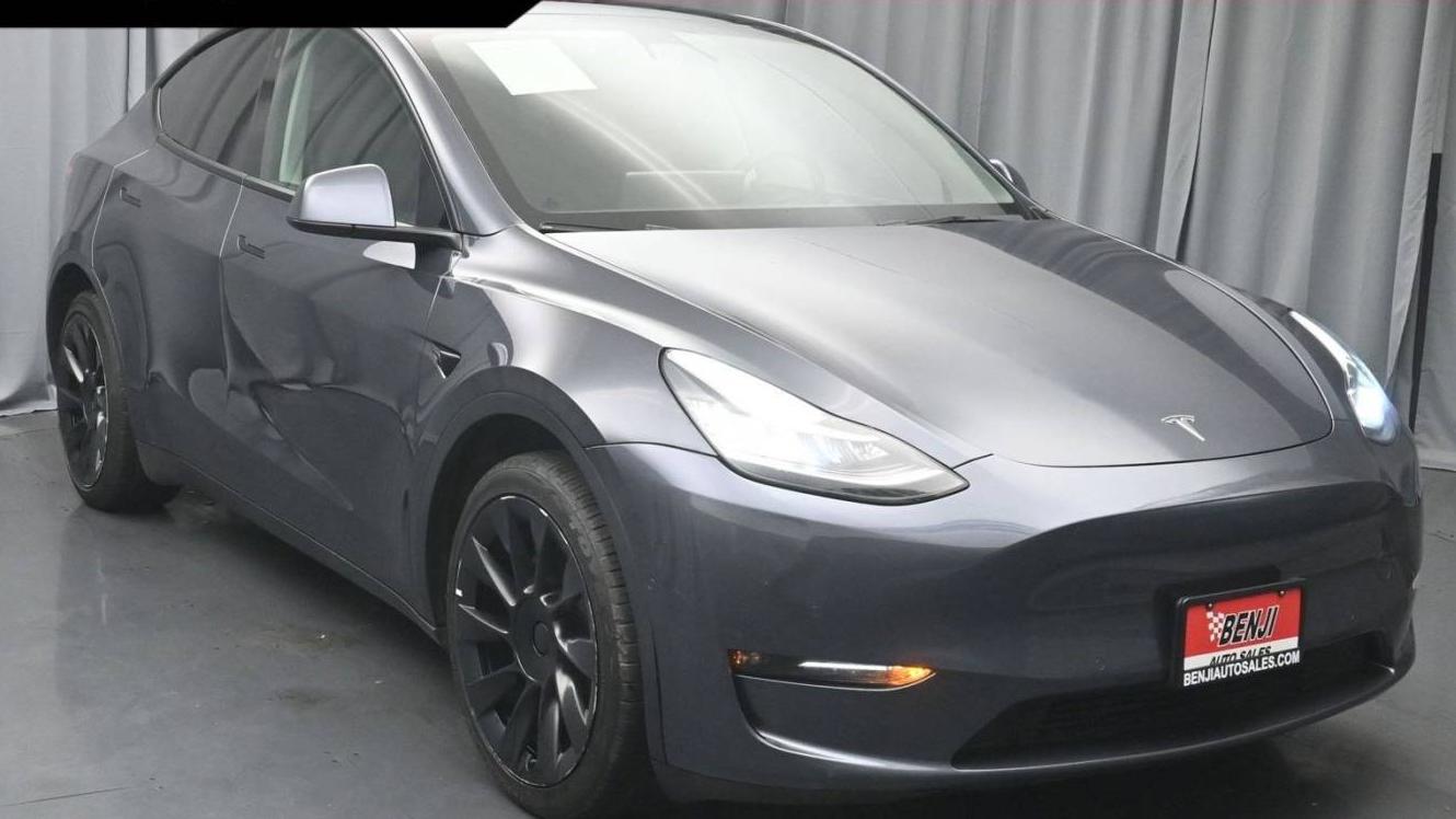 TESLA MODEL Y 2021 5YJYGDEE8MF258686 image